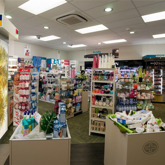 Chain Store Pharmacy Decoration Design Ideas - Retail Shop Interior ...