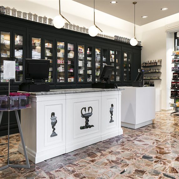 Vintage Small Store Interior Design for Medicine Retail