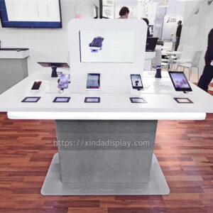 Custom Mobile Phone Shop Showcase Design
