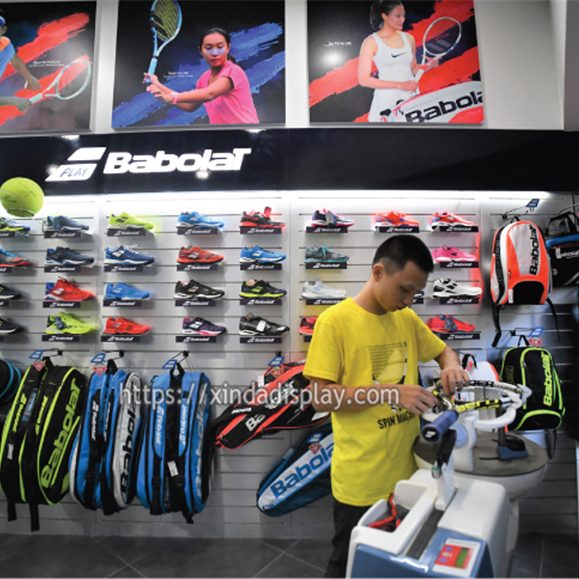 tennis shoe fitting store
